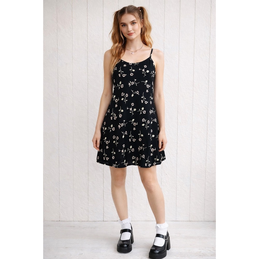 WB4‎ Vtg 90s Limited America Black Floral Sleeveless Mini Dress Cottagecore 8